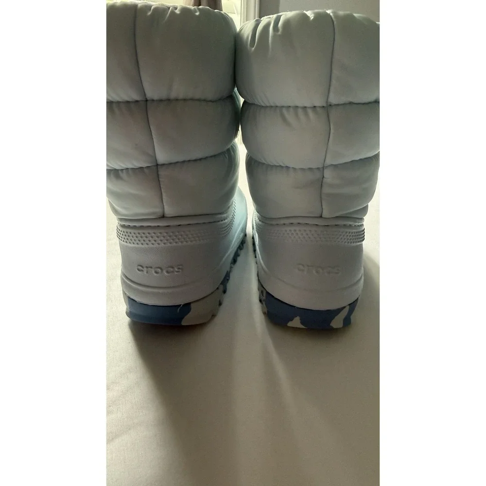 Crocs Lil Girl Snow Boots GUC no Orig. Insoles Comes With New Ones .LT Blue Sz11